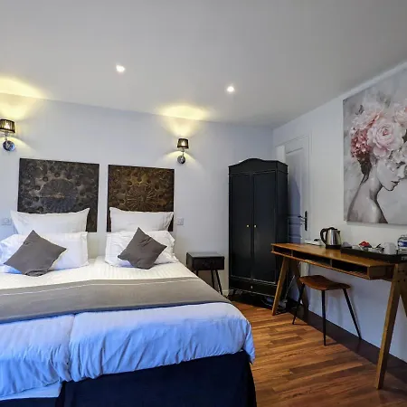 D'hotes La Filature 4*